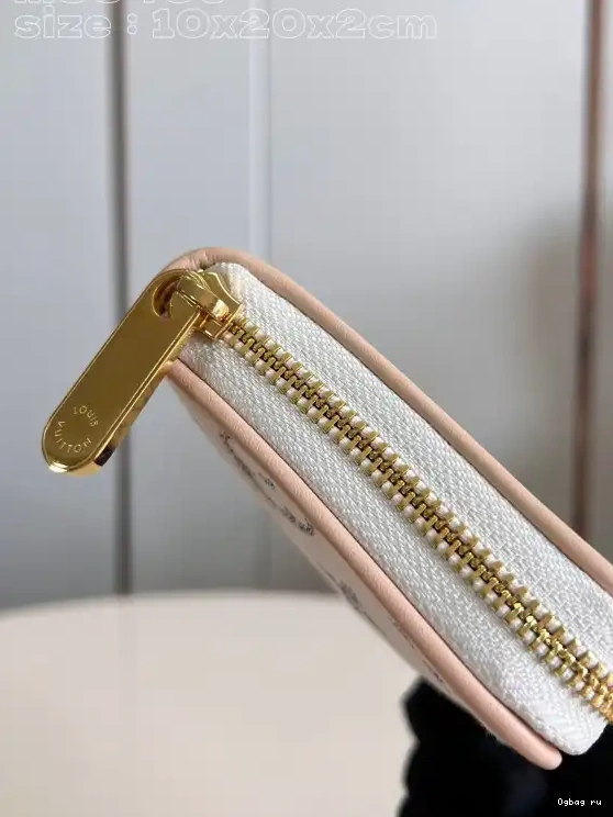 cm ZIPPY VUITTON WALLET-10*20*2 LOUIS 0701